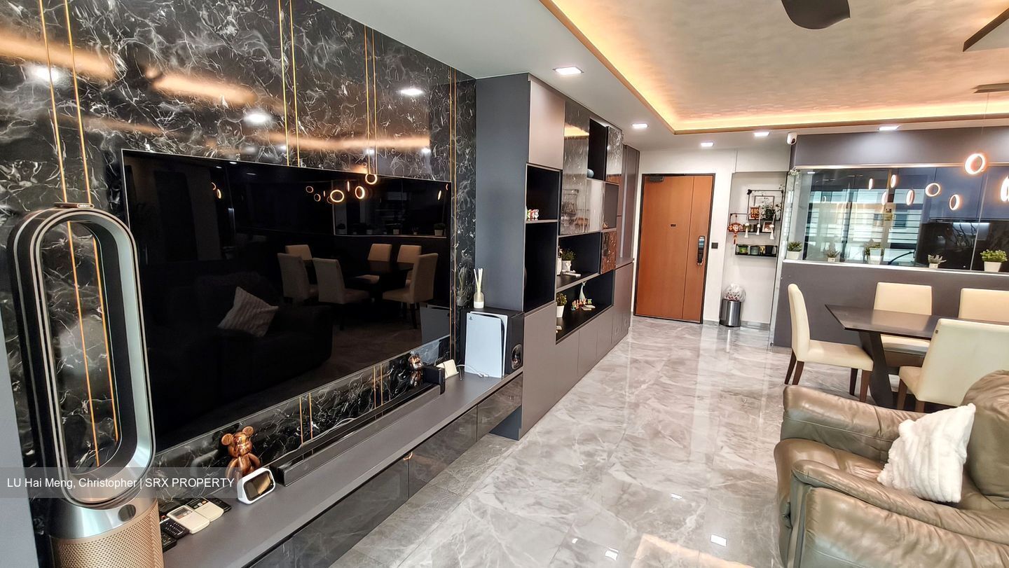 Blk 428B Floral Spring @ Yishun (Yishun), HDB 5 Rooms #632945571